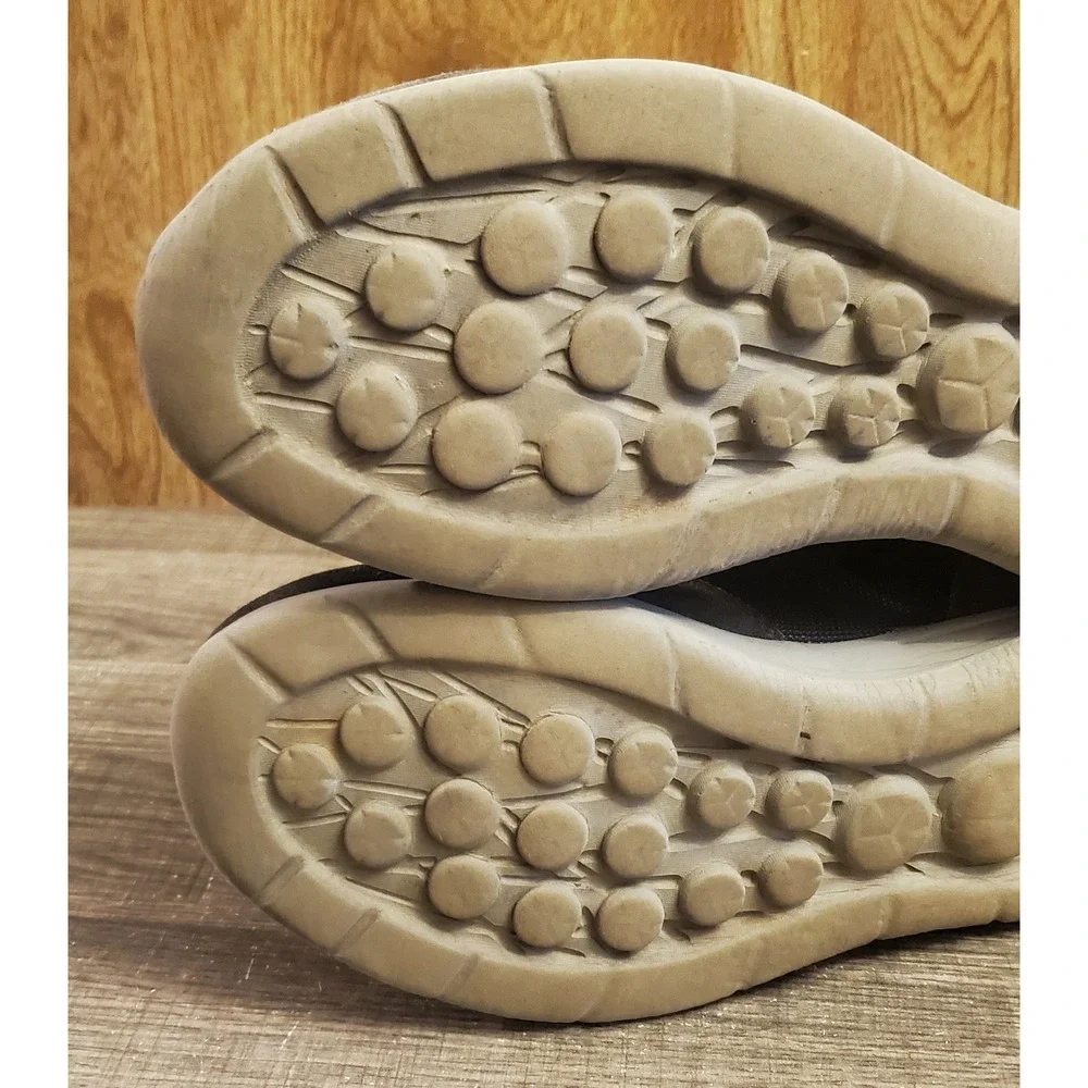 Skechers Gen 5 Goga‎ Mat Boots Women's Size 9 Gray